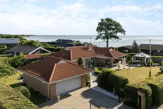 Fritidshus på Tunøvej 18, Rude Strand, 8300 Odder