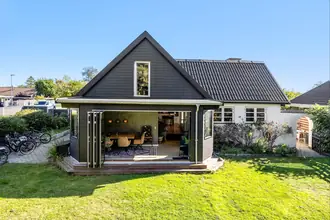 Villa på Ole Klokkersvej 15, 2770 Kastrup