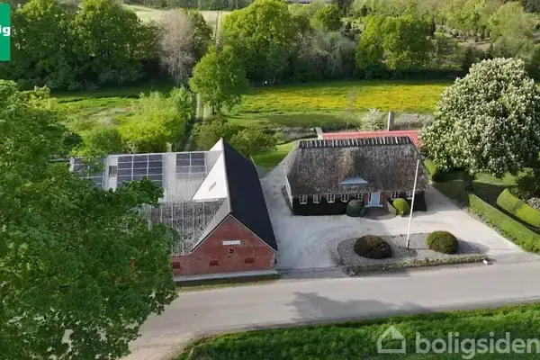 Landejendom på Brandtlundvej 102, 7080 Børkop