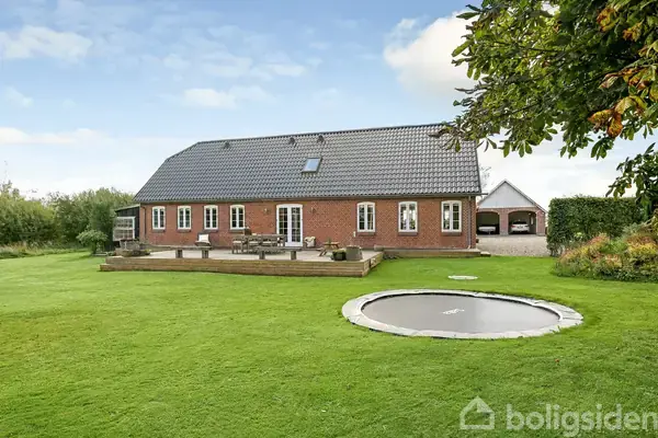 Landejendom på Agergårdvej 10, 7600 Struer