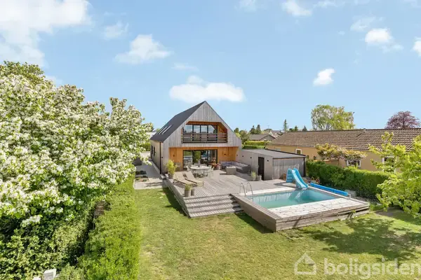 Villa på Klintevej 37, 8240 Risskov