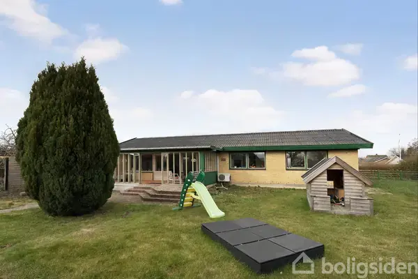 Villa på Lærkevej 16, 4990 Sakskøbing