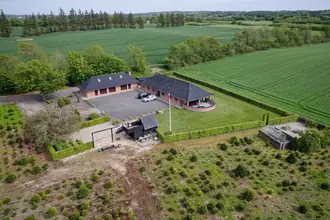 Landejendom på Ugiltvej 425, 9870 Sindal