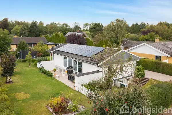 Villa på Fugleparken 50, 2690 Karlslunde