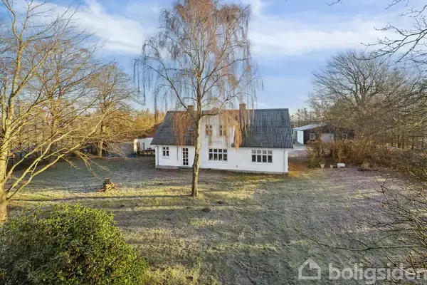 Villa på Hvalpsundvej 13, 9240 Nibe
