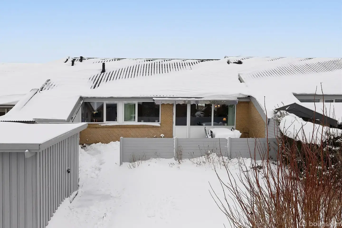 Velholdt rækkehus med god atmosfære