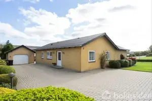 Villa på Bøgevej 2, 6971 Spjald