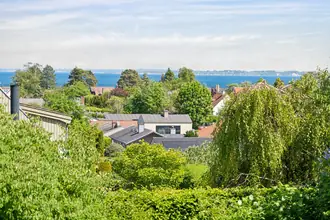 Villa på Sophienbergvej 18, 2960 Rungsted Kyst