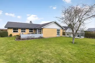 Villa på Frivangsalle 37, 8700