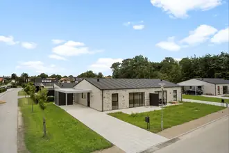 Villa på Søndermarken 44-46 46, Asferg, 8990