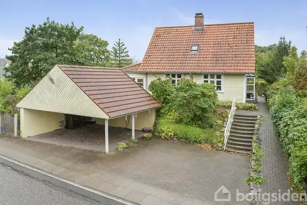 Villa på Mølholm Landevej 8, 7100 Vejle