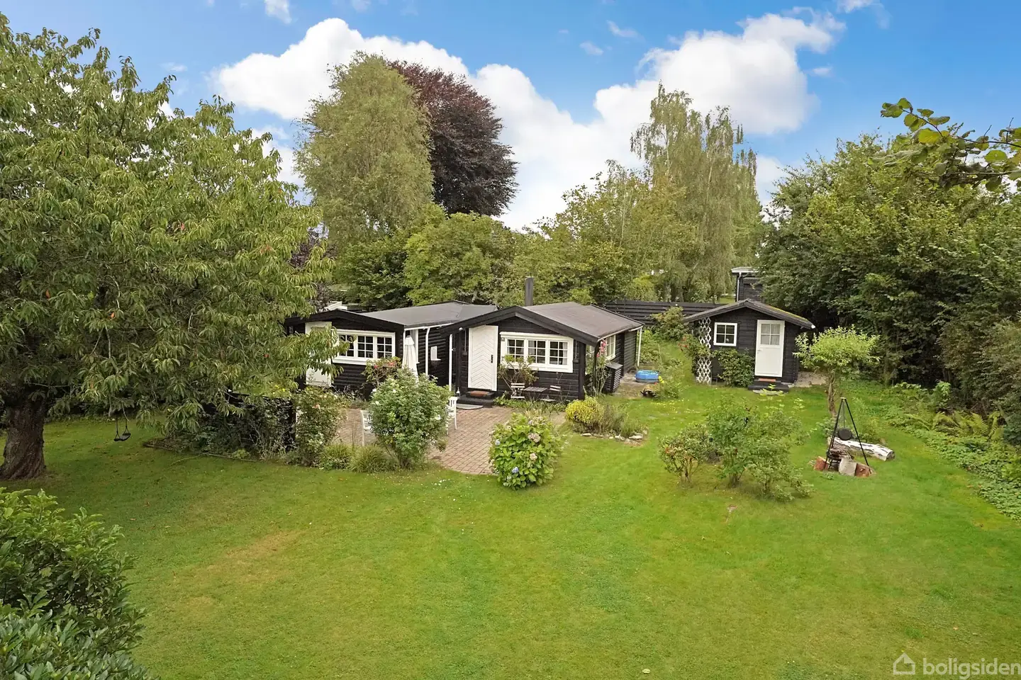 Charmerende fritidshus attraktivt beliggende