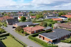 Villa på Idrætsalle 26, 9370 Hals