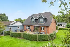 Villa på Hedevangen 35, 6670 Holsted