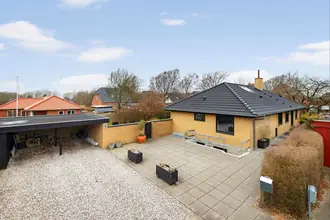 Villa på Krogen 8, Tarp, 6715 Esbjerg N