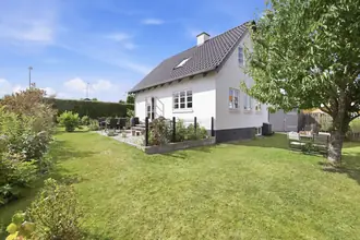 Villa på Holmegårdsvej 23A, 3100 Hornbæk
