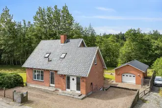 Villa på Frederiksberg 18, 7660 Bækmarksbro