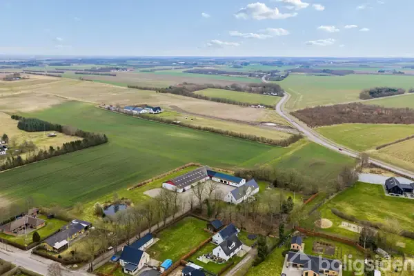 Landejendom på Hølundvej 20, 9362 Gandrup