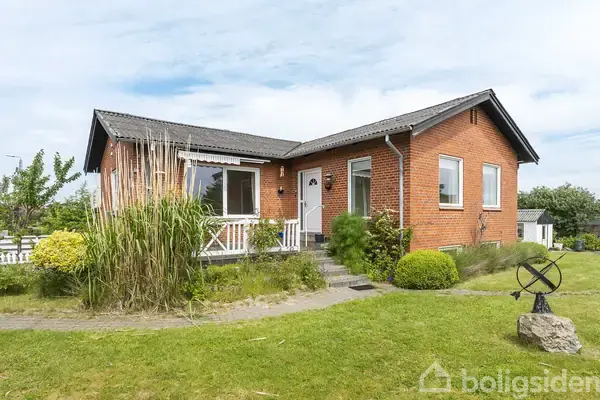 Villa på Tørholmsvej 104, 9800 Hjørring