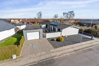Villa på Schubertsvej 9, 9200