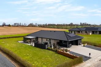 Villa på Hvidegårdsvej 11, 6040 Egtved