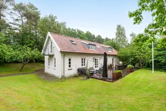 Villa på Åsvejen 28, 4330 Hvalsø