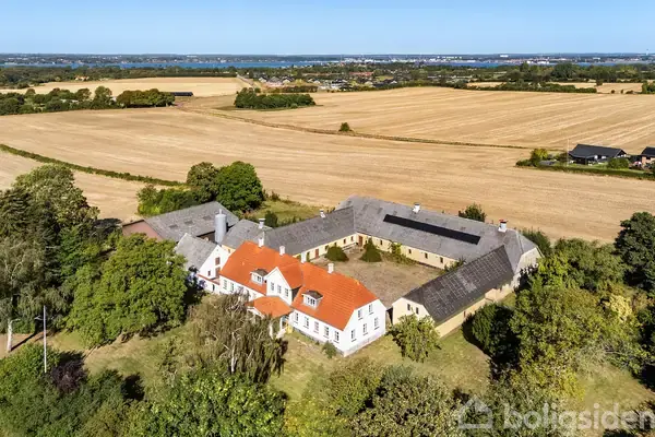 Landejendom på Røjle Bygade 125, 5500 Middelfart