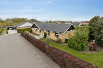 Villa på Egeløkken 15, Rønne, 3700 Rønne