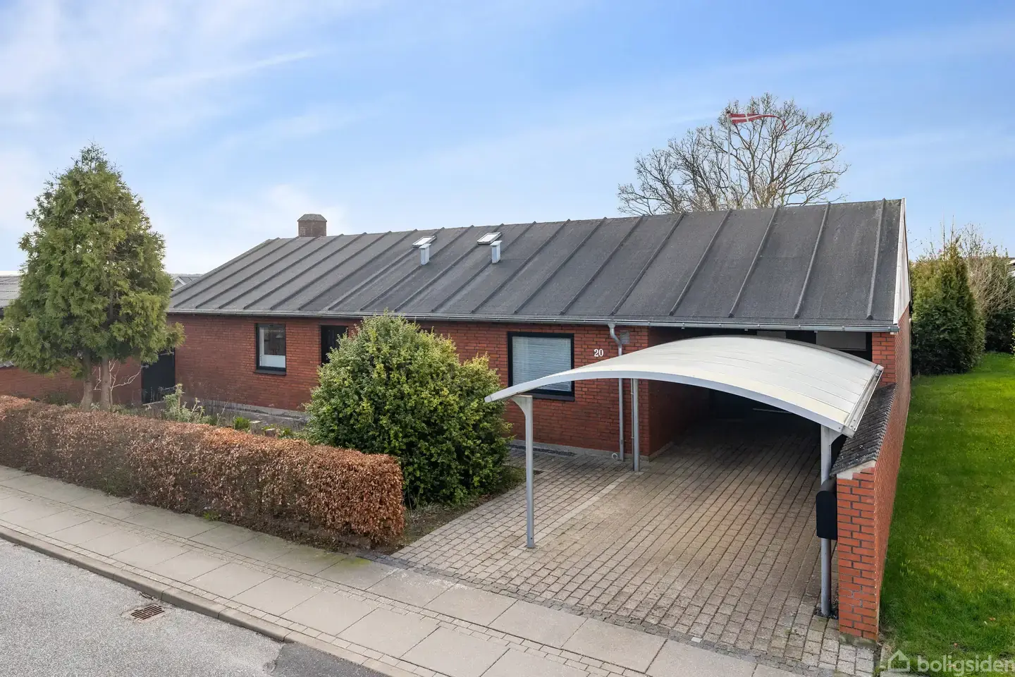 Ev, 152 m², arsa 692 m²