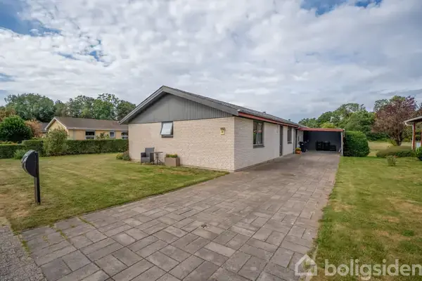 Villa på Salomons Brink 24, 5683 Haarby