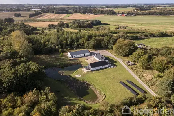 Landejendom på Kirkemosevej 199, 9870 Sindal