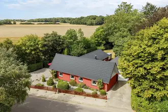 Villa på Tjennemarkevej 40, 4952 Stokkemarke