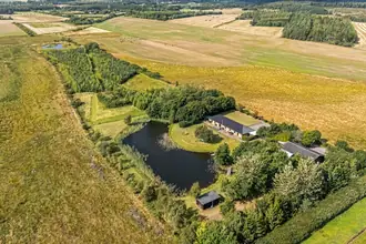 Landejendom på Vilhelmsborgvej 104, Møborg, 7660 Bækmarksbro