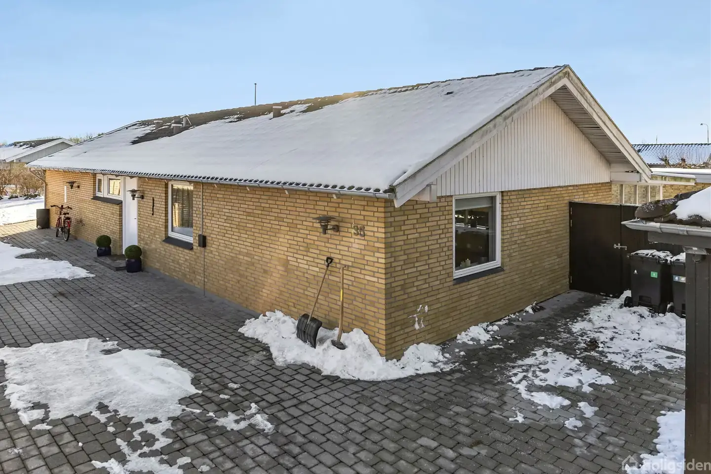 Moderne familiehjem i ét plan