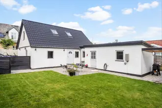 Villa på Skovvej 5, 4330 Hvalsø
