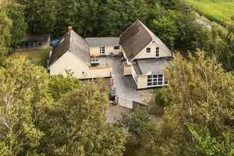 Villa på Hallebakken 11, Rønne, 3700 Rønne