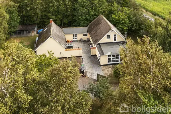 Villa på Hallebakken 11, 3700 Rønne