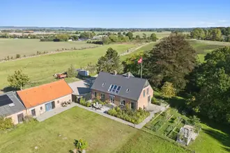 Landejendom på Balvej 24, 5762 Vester Skerninge
