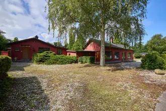 Villa på Munkerup Strandvej 83, 3120 Dronningmølle