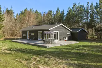 Fritidshus på Havremarken 16, Bratten, 9970 Strandby
