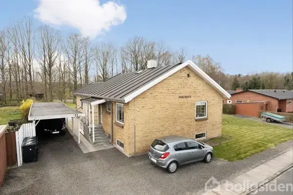 Villa på L. Kr. Larsensvej 11, 5540 Ullerslev