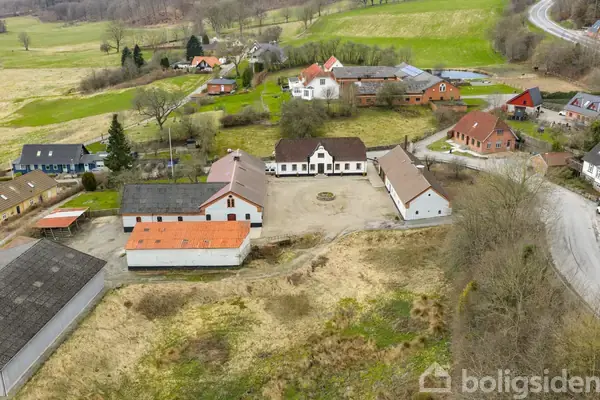 Planteavlsgård/-jord på Kærbøllingvej 1, 7182 Bredsten