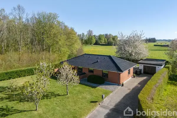 Villa på Gyldenstjernevej 6, 9330 Dronninglund