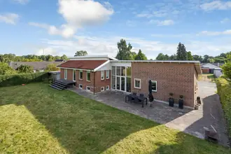 Villa på Ugletoften 38, Højby, 5260 Odense S