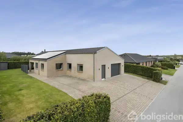 Villa på Ådalen 125, 9700 Brønderslev