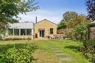 Villa på Friborgvej 3, 3400 Hillerød
