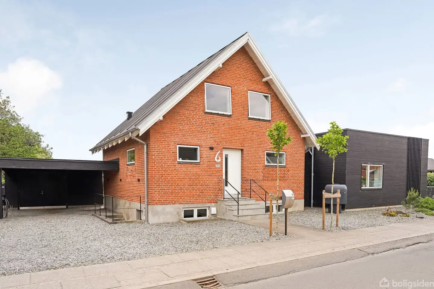Moderne villa med masser af charme