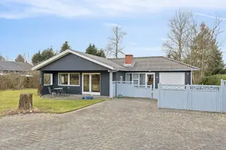 Fritidshus på Pramdragerparken 16, Truust, 8882 Fårvang