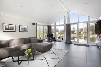 Villa på Hvidehusvej 36, 3450 Allerød