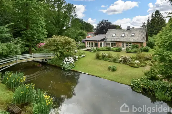 Villa på Skjernvej 121, 6933 Kibæk